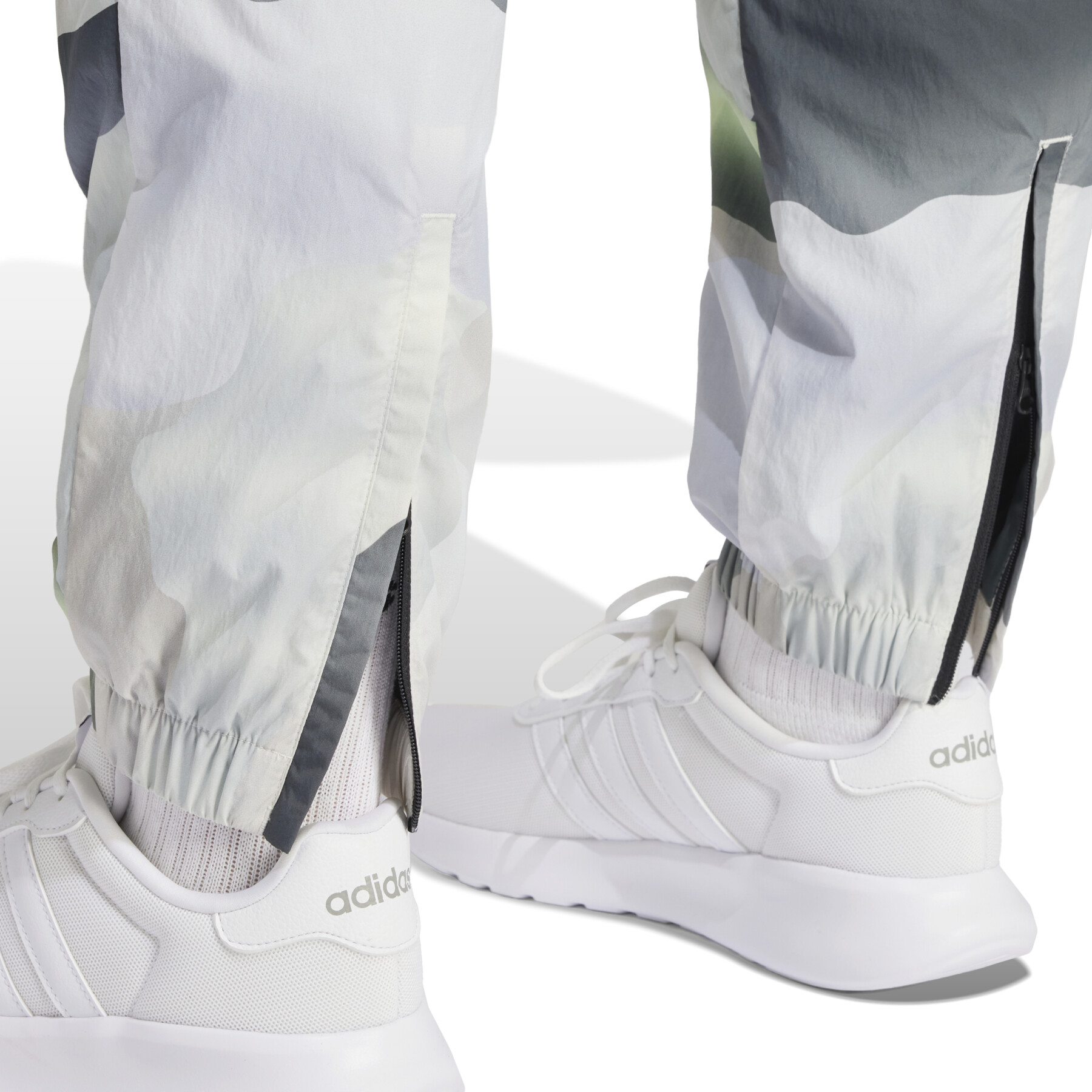 Women's cargo pants adidas City Escape Camo Print