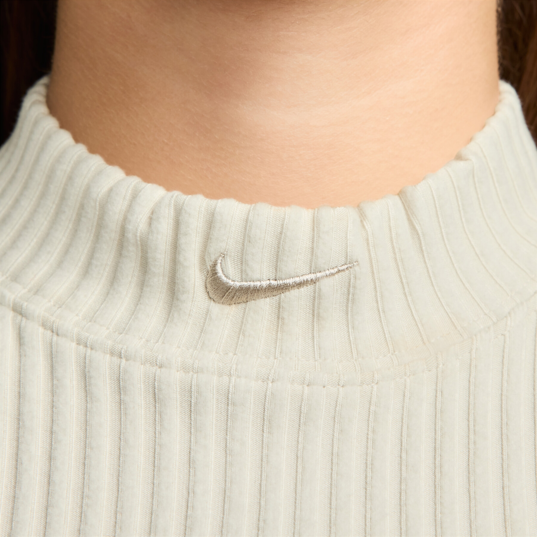 Women's crop top Nike Chill Knit