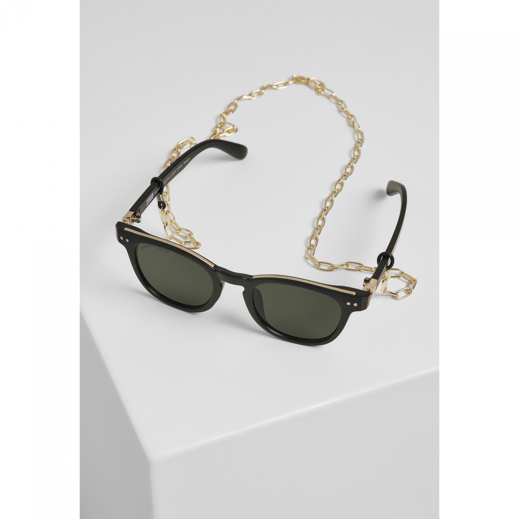 Urban Classic italy with chain sunglasses