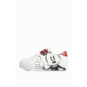 Synthetic leather sneakers illustration woman Desigual