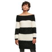 Feathered dress with bare shoulders Urban Classics GT